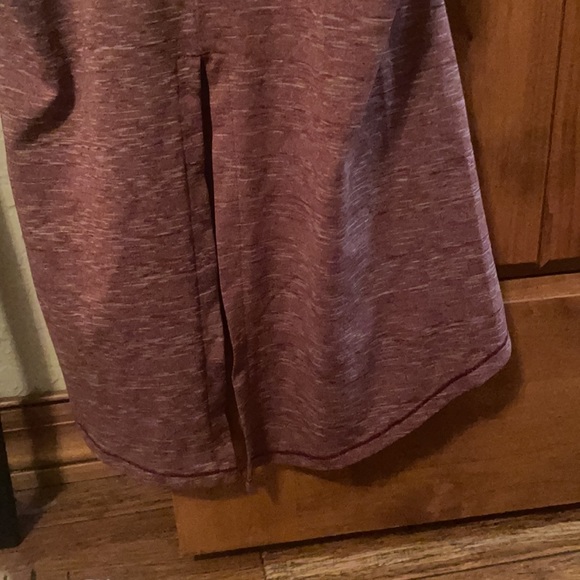 New balance flowy split back racerback tank top maroon - Picture 3 of 3